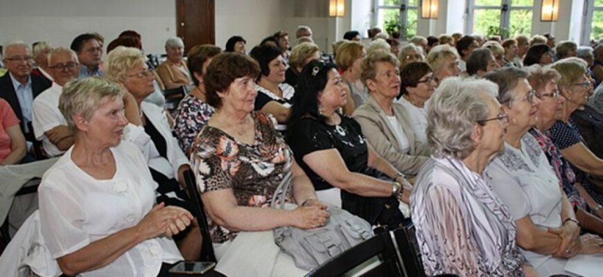 Zapisy na zajęcia Uniwersytetu Trzeciego Wieku