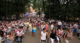 Pielgrzymka kobiet do Piekar Śląskich