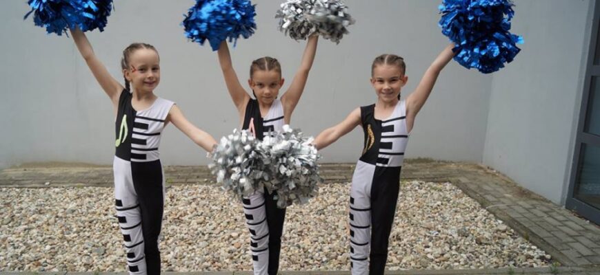 11 medali dla piekarskiej Azarii!