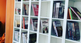 W bibliotece wypożyczysz audiobooki