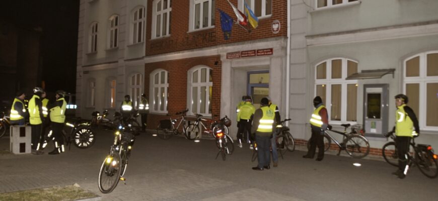 Rowerzyści w Piekarskiej Masie Krytycznej