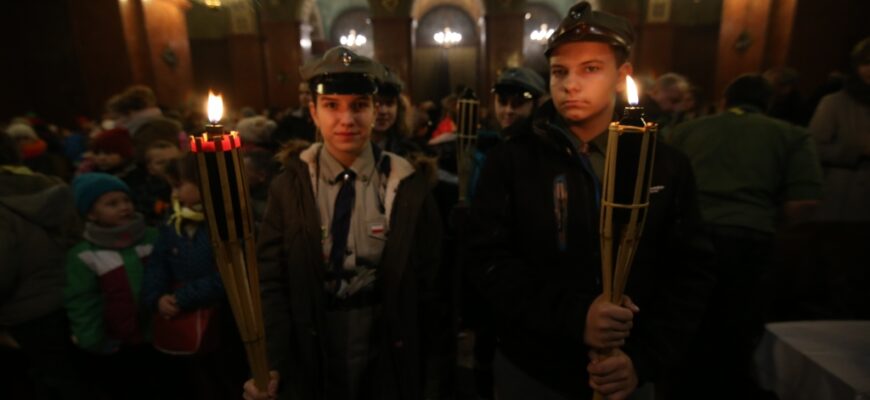 Piekarska Choinka już zapalona