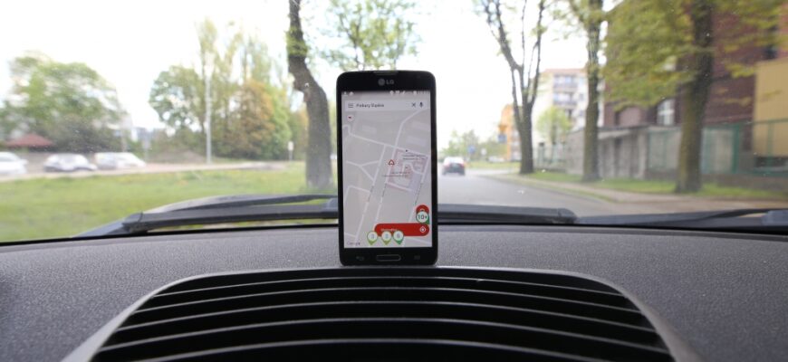 Aplikacja znajdzie wolne miejsce parkingowe