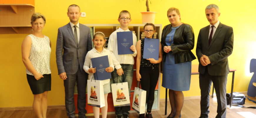 Piekarscy uczniowie docenieni w konkursie w ramach akcji „Zachowaj Trzeźwy Umysł”