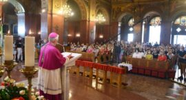 Msza święta w intencji kobiet i dziewcząt w Bazylice Piekarskiej