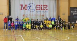 Rozegrano turnieje 10- i 11-latków w halówce