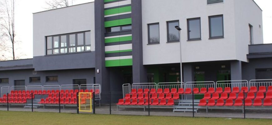 Stadion Czarnych Kozłowa Góra przebudowany