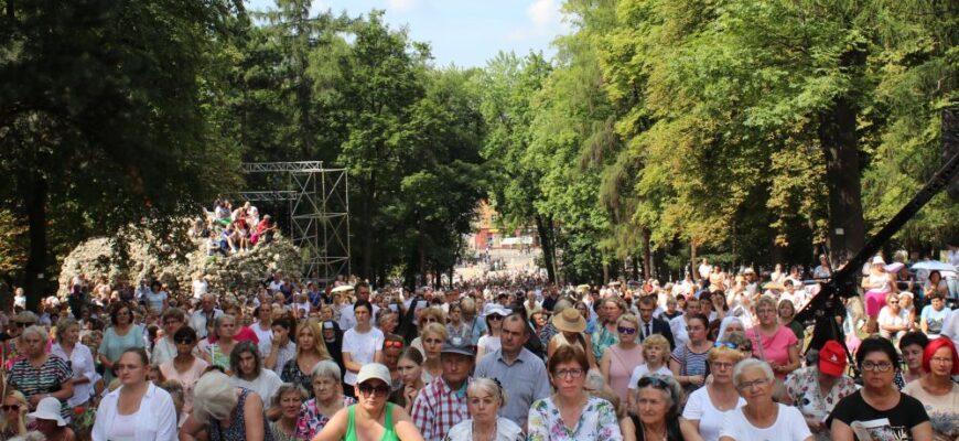 Pątniczki ponownie pielgrzymowały do Piekar