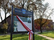 Odsłonięcie Tablicy skwer Andrzej Kołodziejczyka -1
