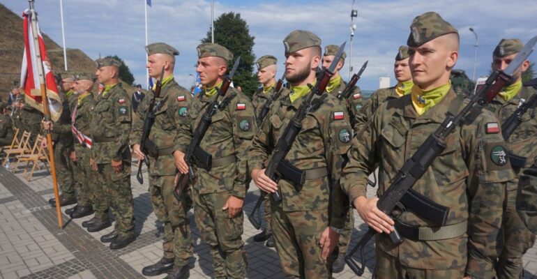 Piekarskie Święto Wojska Polskiego i piknik militarny